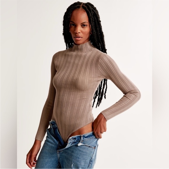 Abercrombie ribbed bodysuit size S - Picture 2 of 6